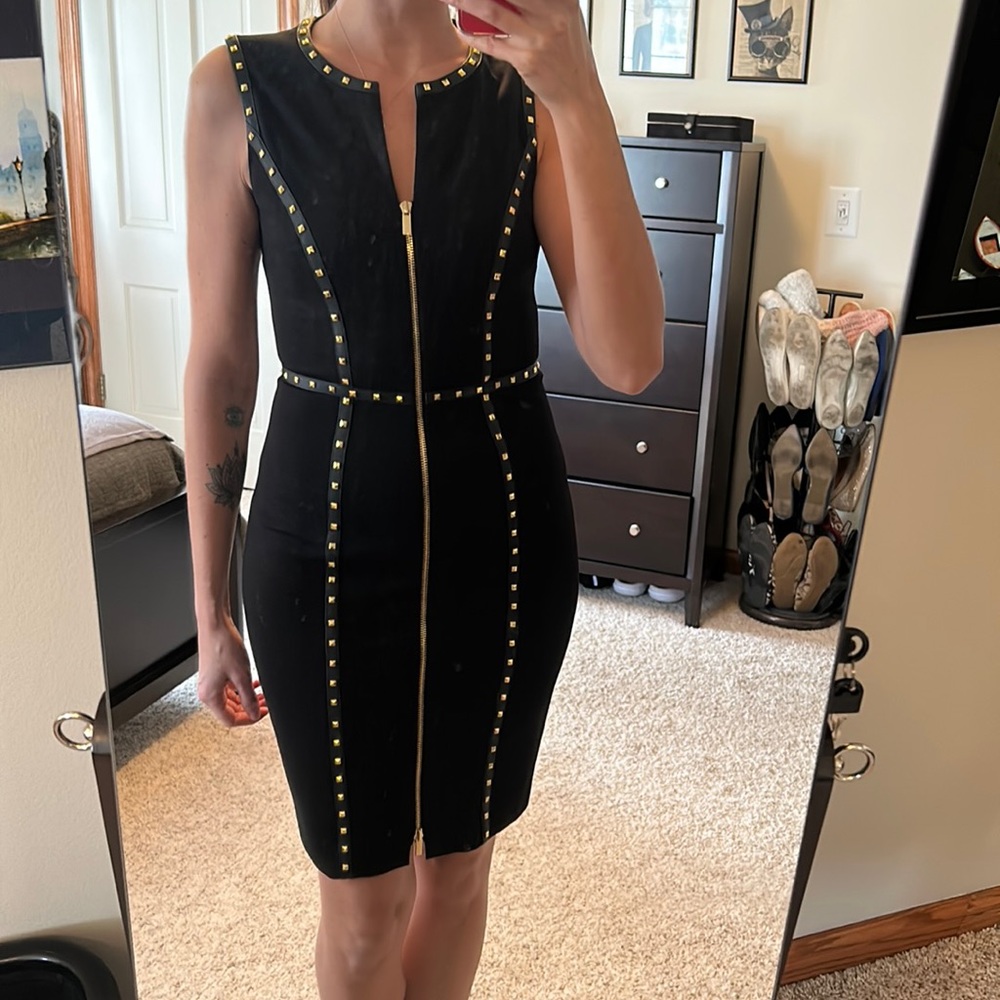 Cache Fitted Contour Zip Front Dress